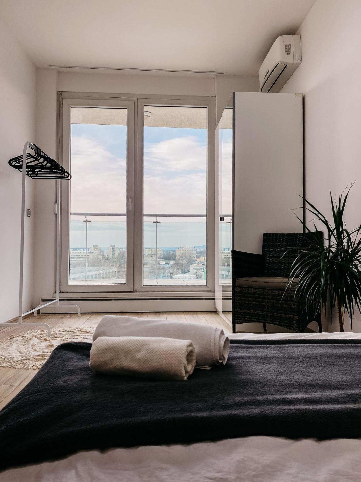 Highrise Horizon Penthouse Apartment Budapest